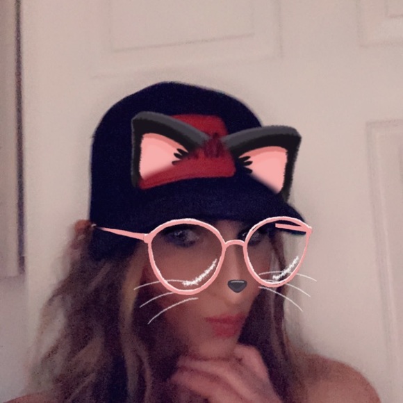 Meet your Posher, Erica - Picture 8 of 17